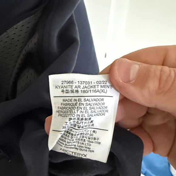 Arc'teryx Men's Kyanite AR Jacket - Picture 4 of 4